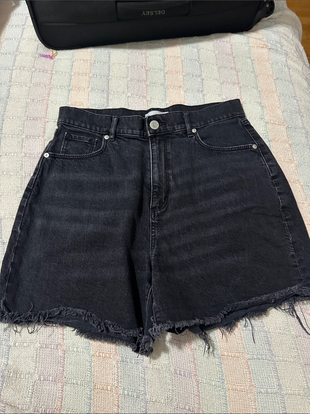 Loft size 10 High-Waist Black Denim Women's Shorts with Raw Hem